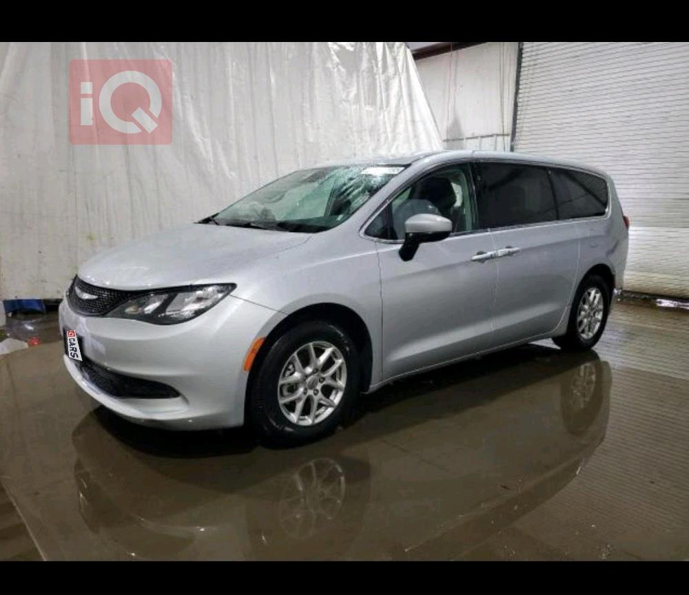 كرايسلر جراند فوياجر